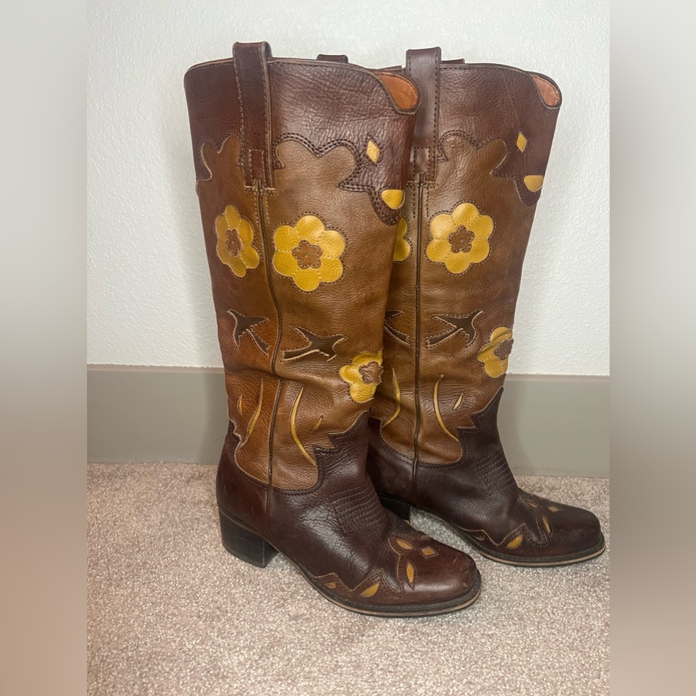 Vintage Lucky Brand Leather Flower Boots